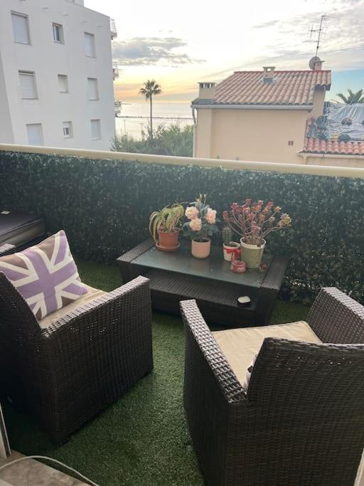 Beach & Airport Appartement Saint-Laurent-du-Var Dış mekan fotoğraf