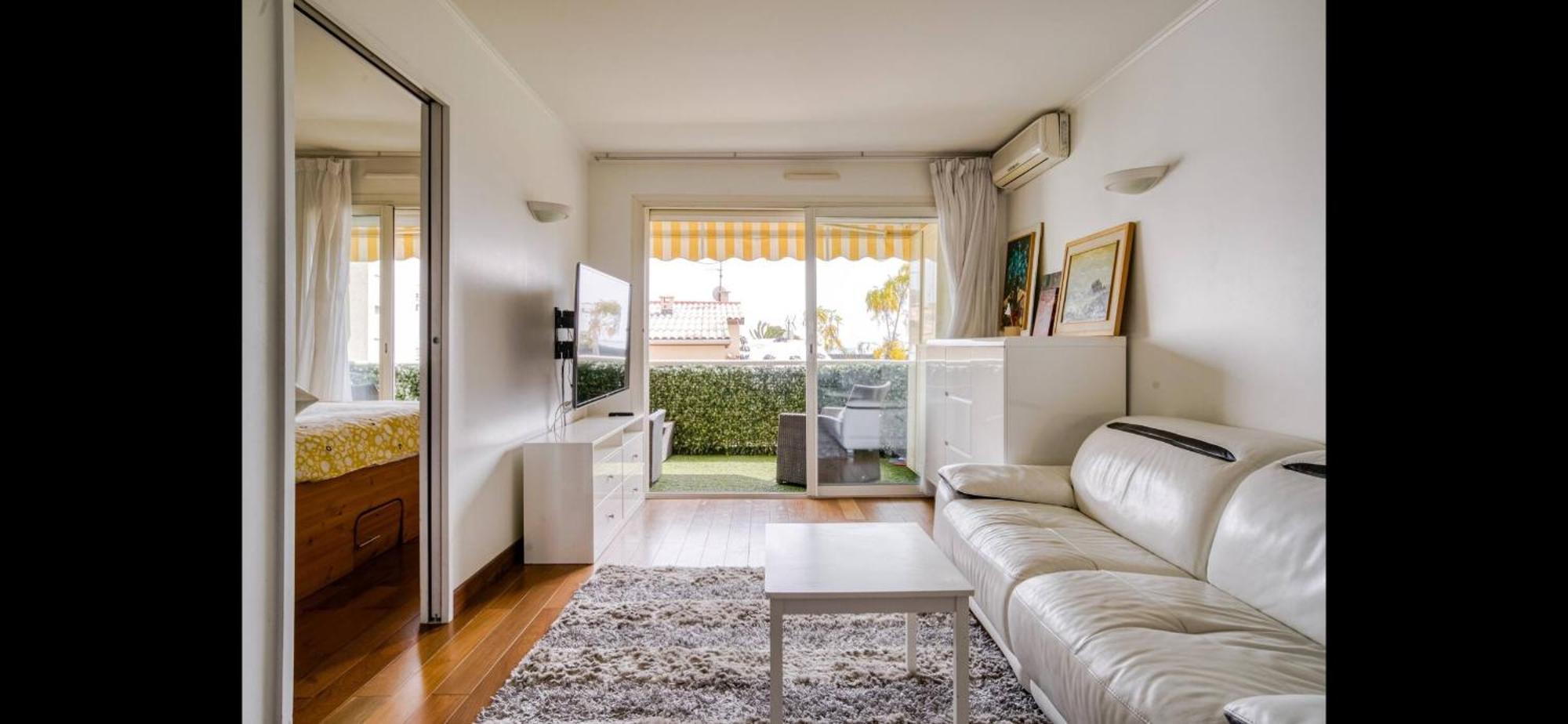 Beach & Airport Appartement Saint-Laurent-du-Var Dış mekan fotoğraf